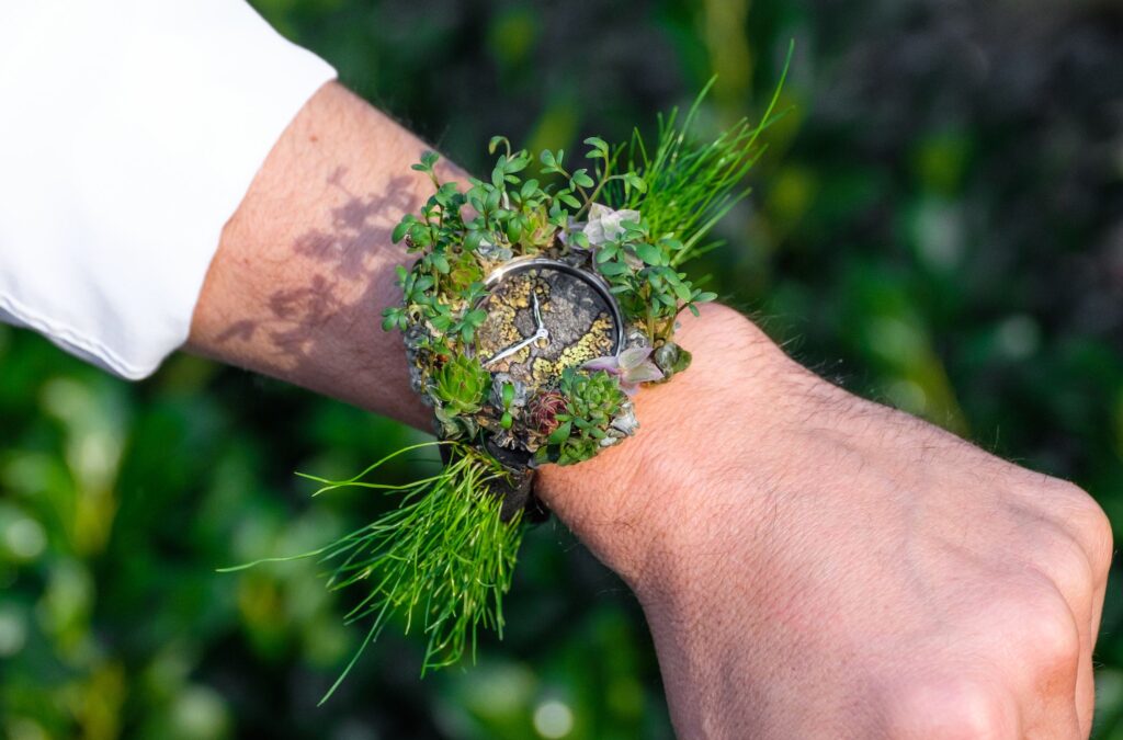 Moser & Cie Nature Watch realizzato con piante, licheni e pietra minerale.