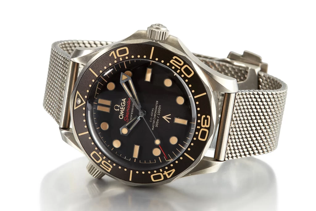james bond watch model omega seamaster 300m worn by daniel craig in no time to die at auction at christie's
