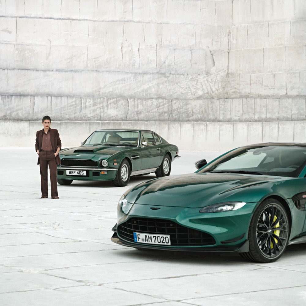 Aston Martin vintage e moderna